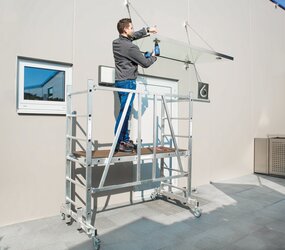 Klappgerüst 0,6x1,60 m, türeng., PF-Höhe 1 m | © MUNK GmbH