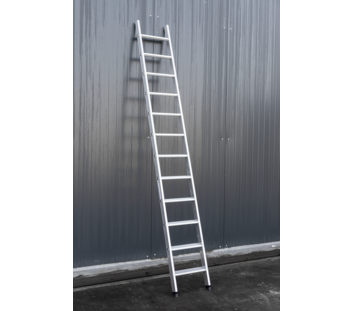 Anlegeleiter 12 Stufen | © Riesa Outlet GmbH