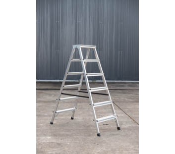 Bockleiter Aluminium beidseitig begehbar 2x5 Stufen | © Riesa Outlet GmbH