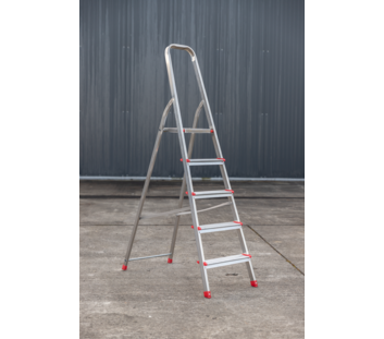 Trittleiter Aluminium einseitig begehbar 5 Stufen | © Riesa Outlet GmbH